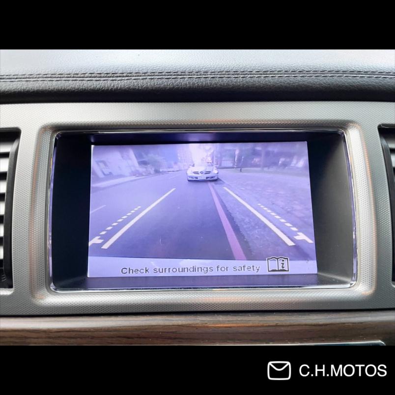 2012年 Jaguar XF 2.2D