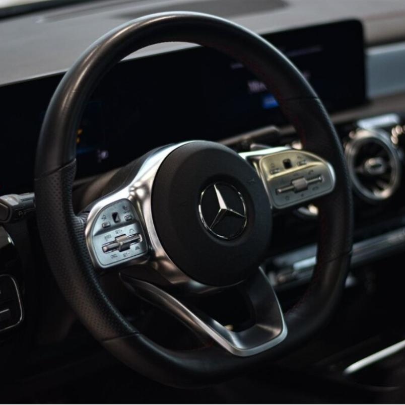 2020年 Mercedes-Benz Cla250 4Matic