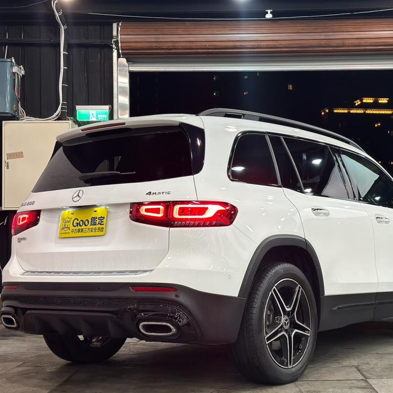 2022 Mercedes-Benz GLB250 4Mtic