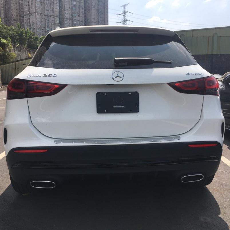 2023年 Mercedes-Benz GLA250