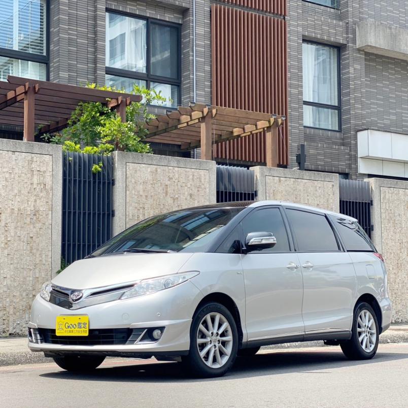 2017年 Toyota Previa 2.4 頂級