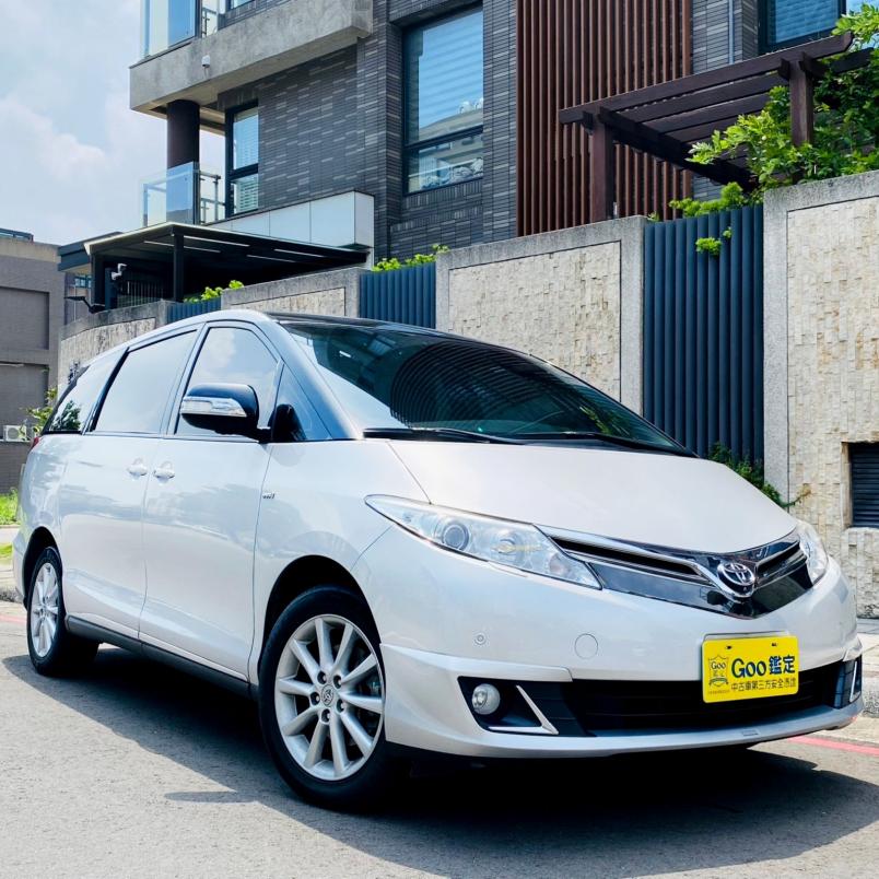 2017年 Toyota Previa 2.4 頂級