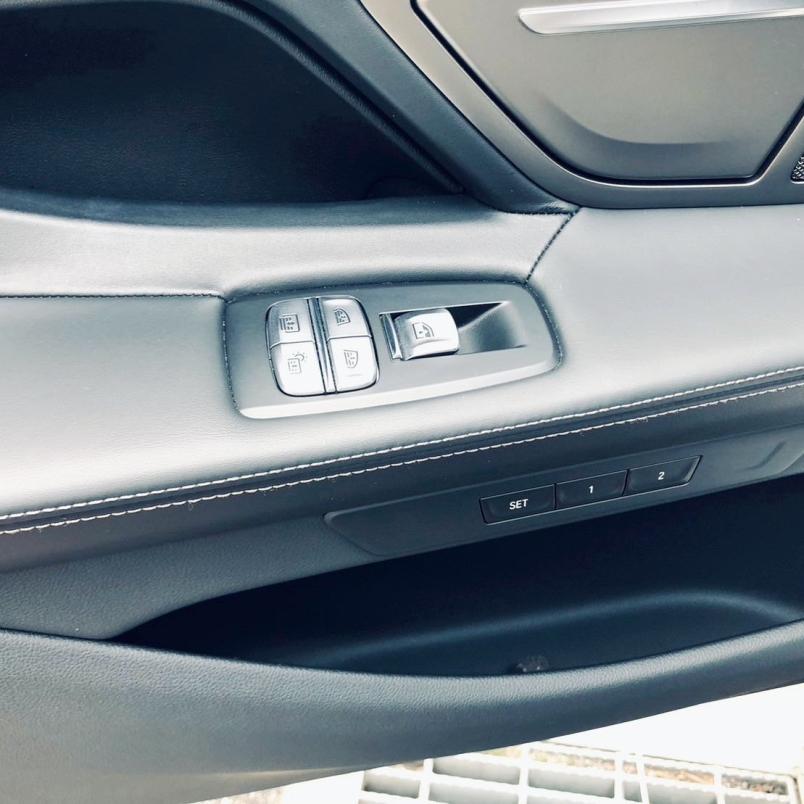 BMW 7 Series 740Li Luxury層峰旗艦版 