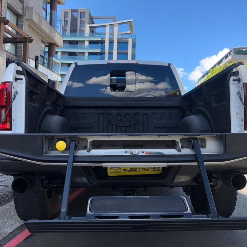 FORD F-150 4x4 RAPTOR