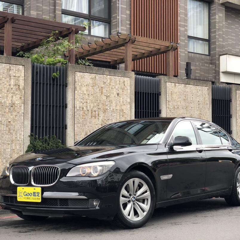 2009 BMW 740LI