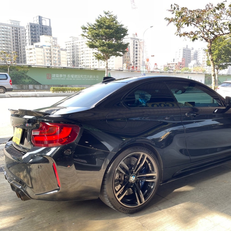 2017 BMW M2