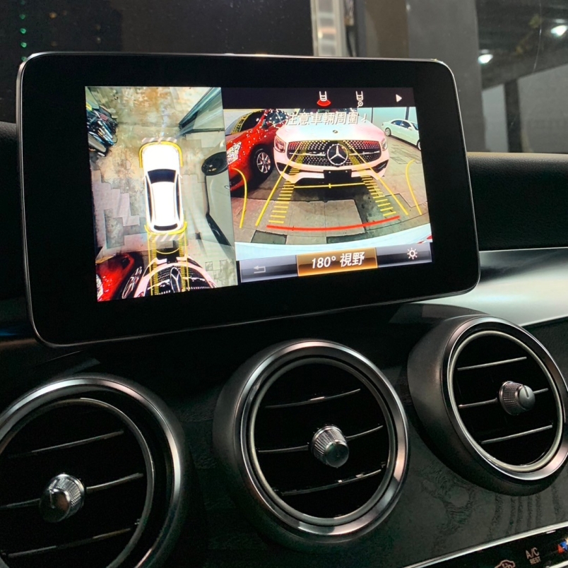 2018 Mercedes-Benz GLC 300
