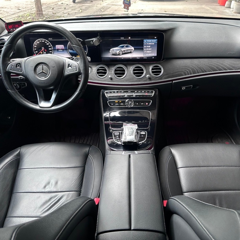 Benz E300