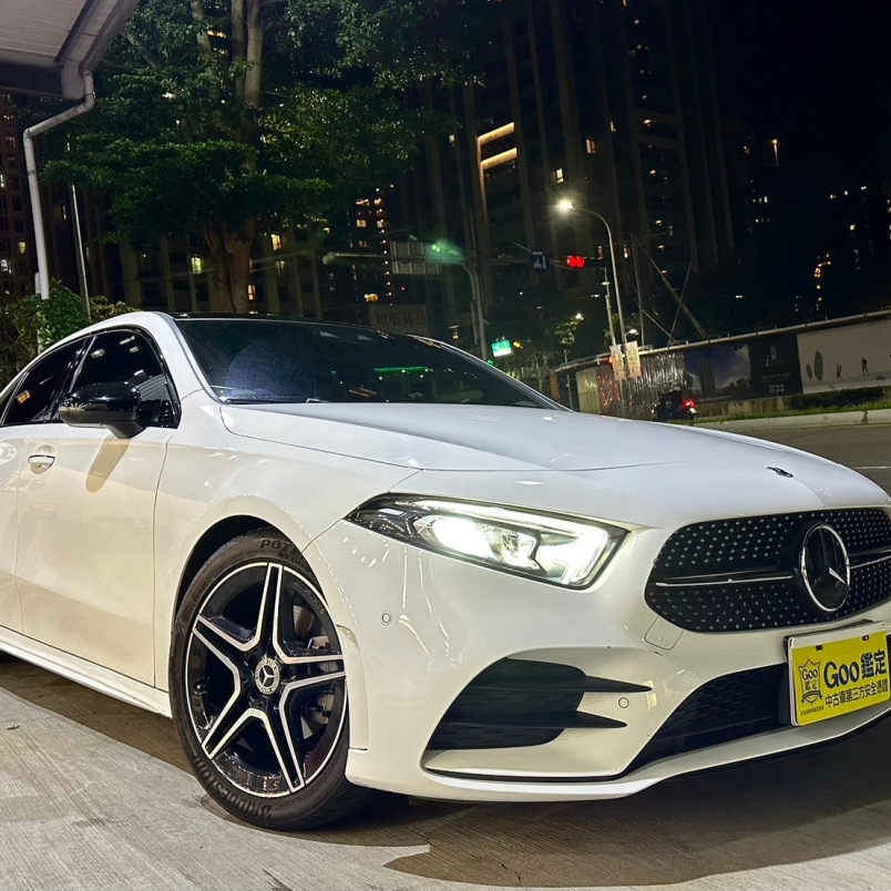 Benz A180 AMG Sedan
