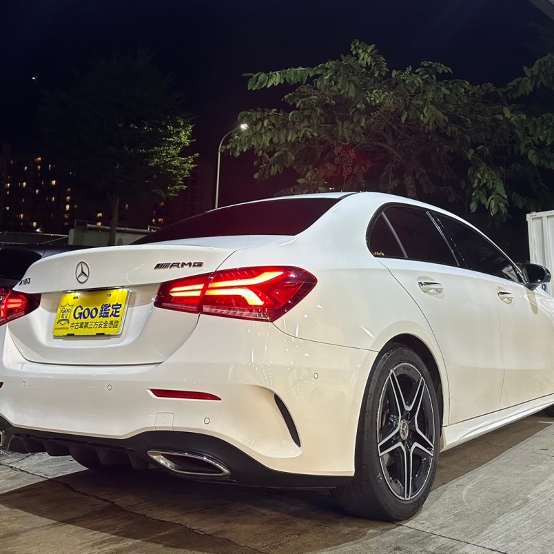 Benz A180 AMG Sedan
