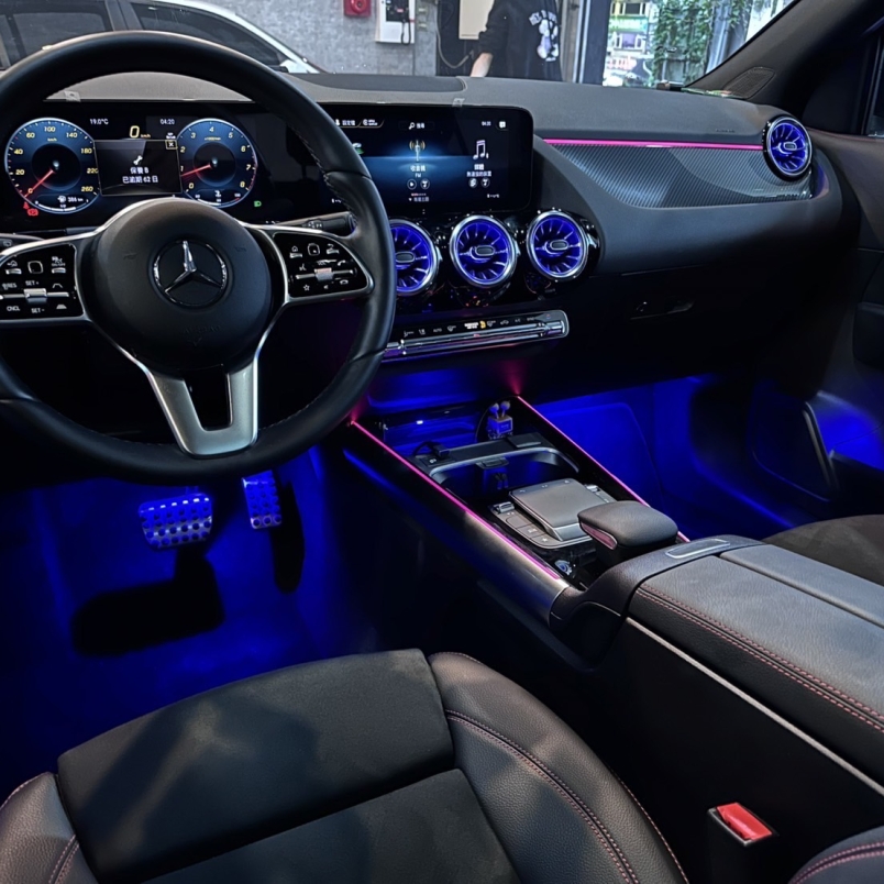 Benz GLA250 4MATIC