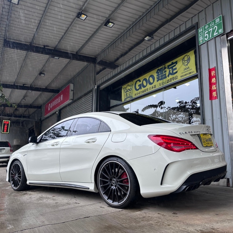 Benz CLA45 4MATIC 