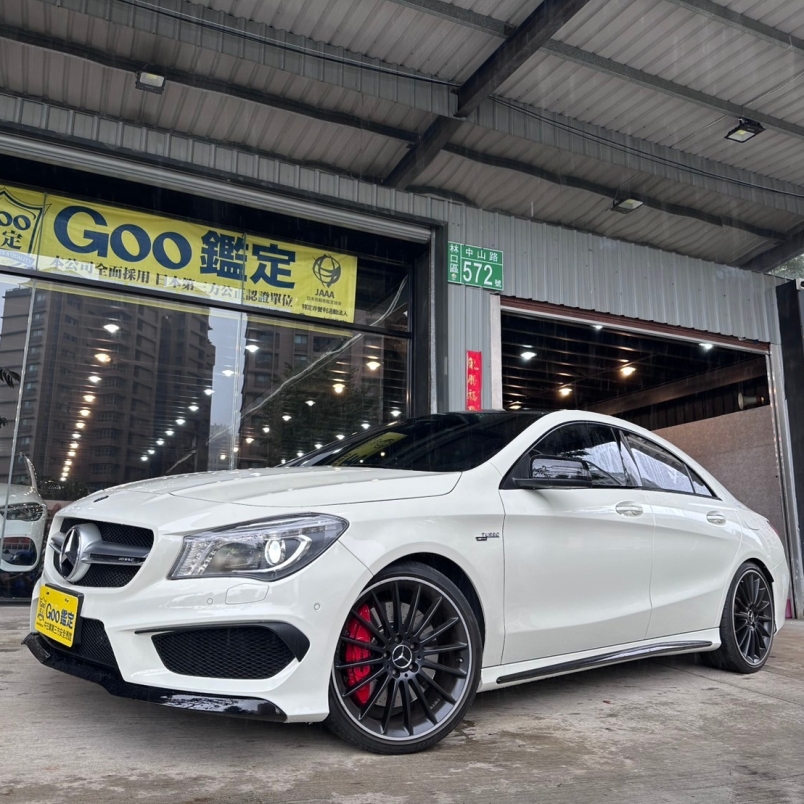 Benz CLA45 4MATIC 