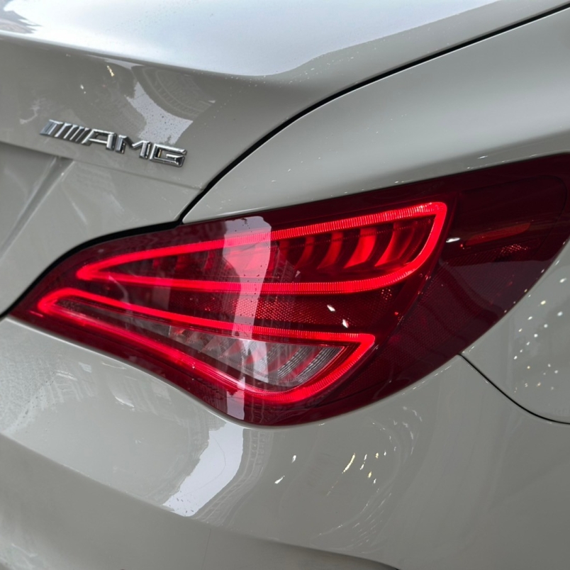 Benz CLA45 4MATIC 