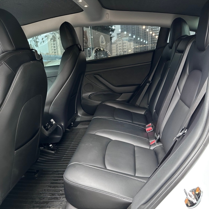 Tesla Model 3 Long Range