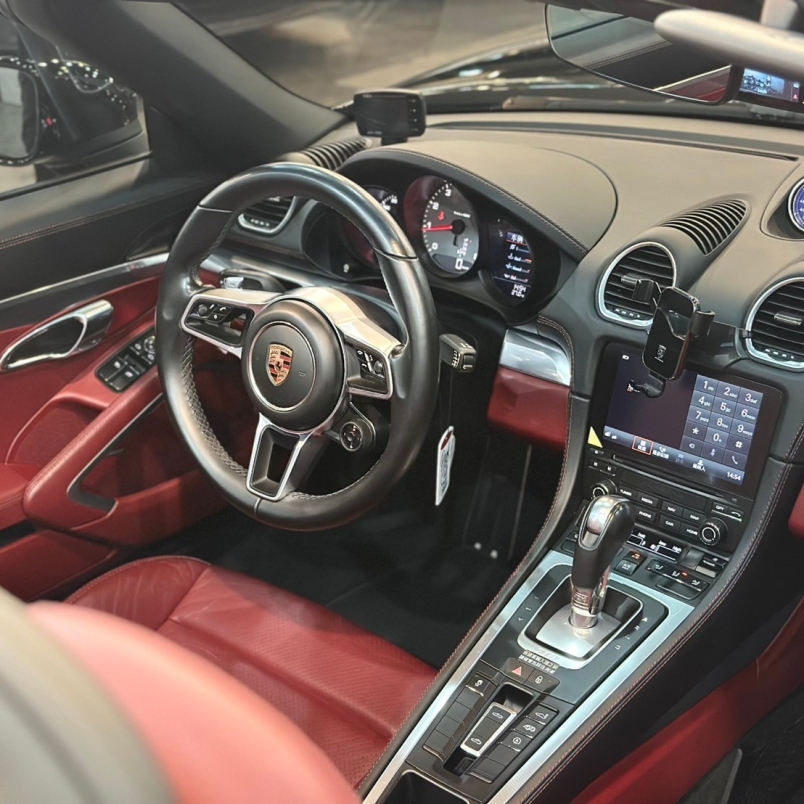 Porsche 718 Boxster S