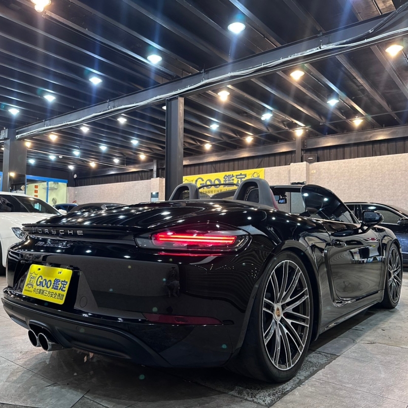 Porsche 718 Boxster S