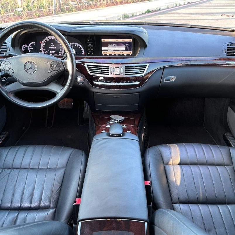 Benz S350L Grand Edition