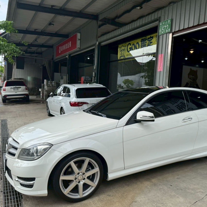 Benz C250 Coupe