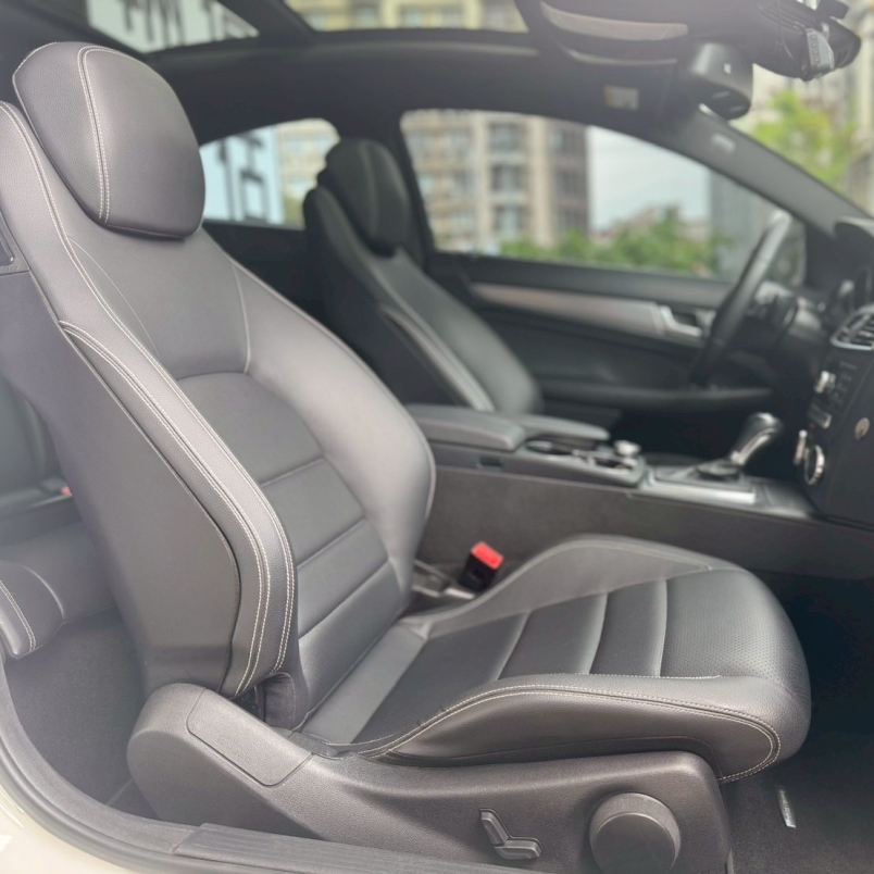 Benz C250 Coupe