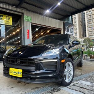 2023 Porsche Macan