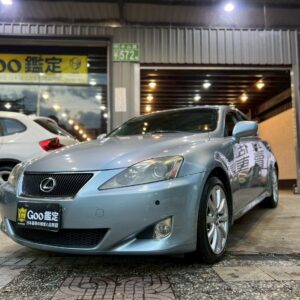 2005 LEXUS IS250