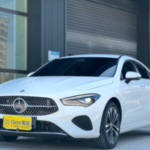 2024 BENZ CLA200