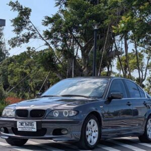 2002 BMW 320I