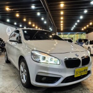 2015 BMW 220iAT